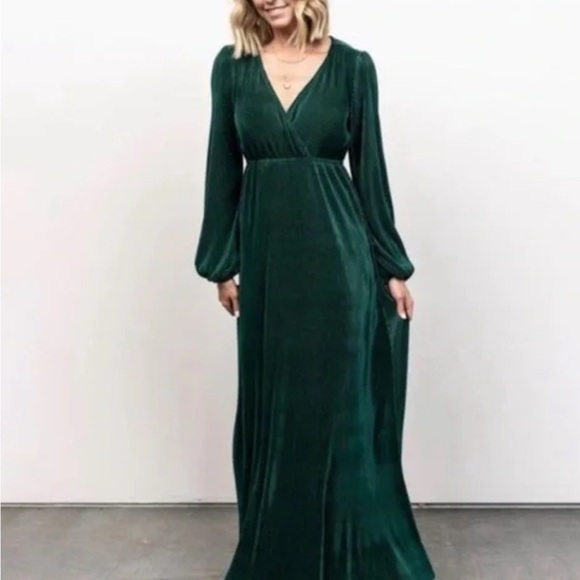 Baltic Born Dresses & Skirts - Baltic Born Deep Green Velvet Maxi Dress Size Medium